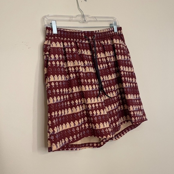 Lululemon Shorts size M - Picture 3 of 6
